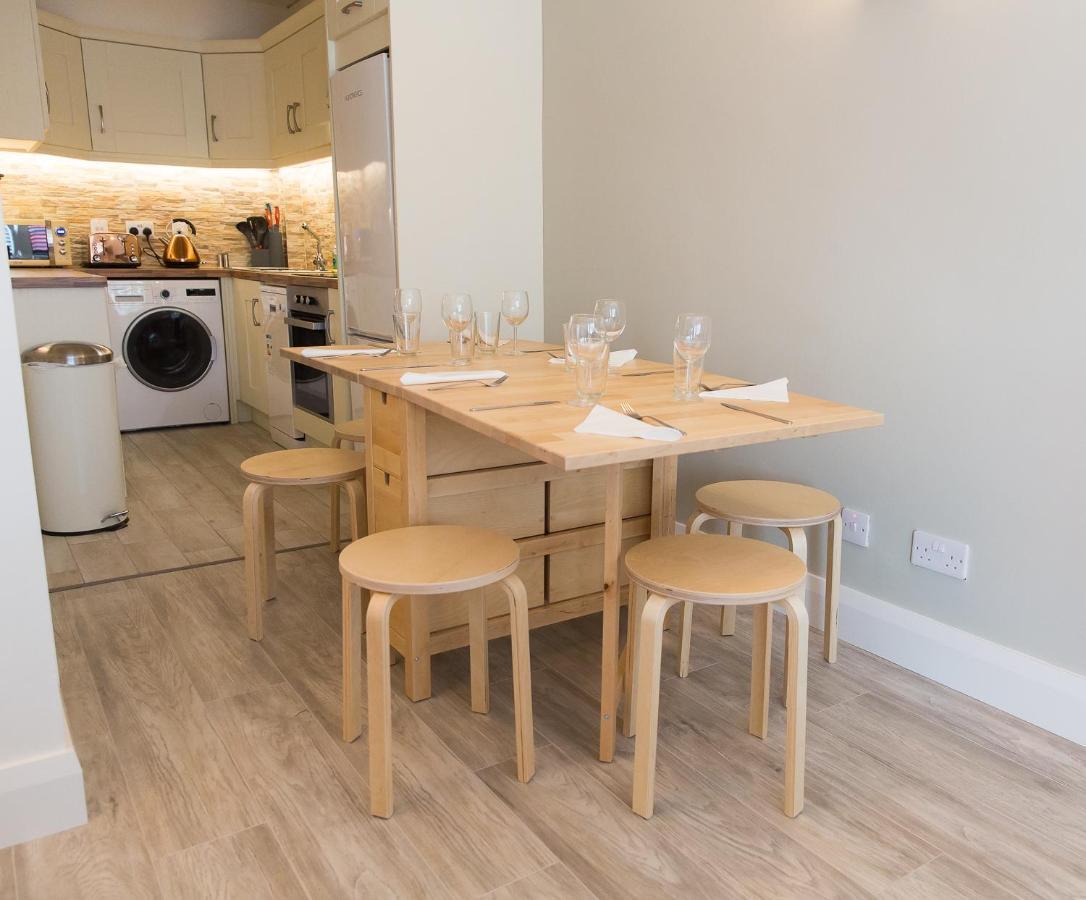 Newcastle Court Apartment *