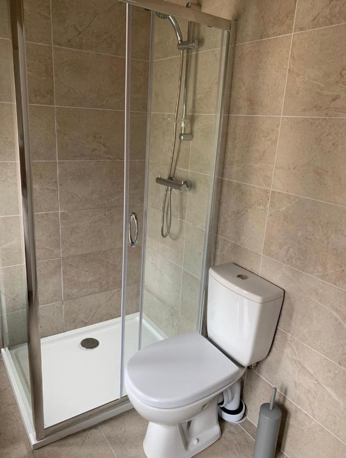 6 Eyre Square Lane Apartment