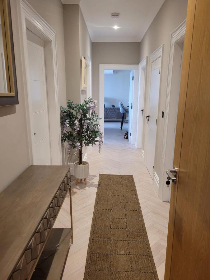 Apartment; 3 Bedroom Penthouse 187 Boireann Bheag Roscam Galway * Galway