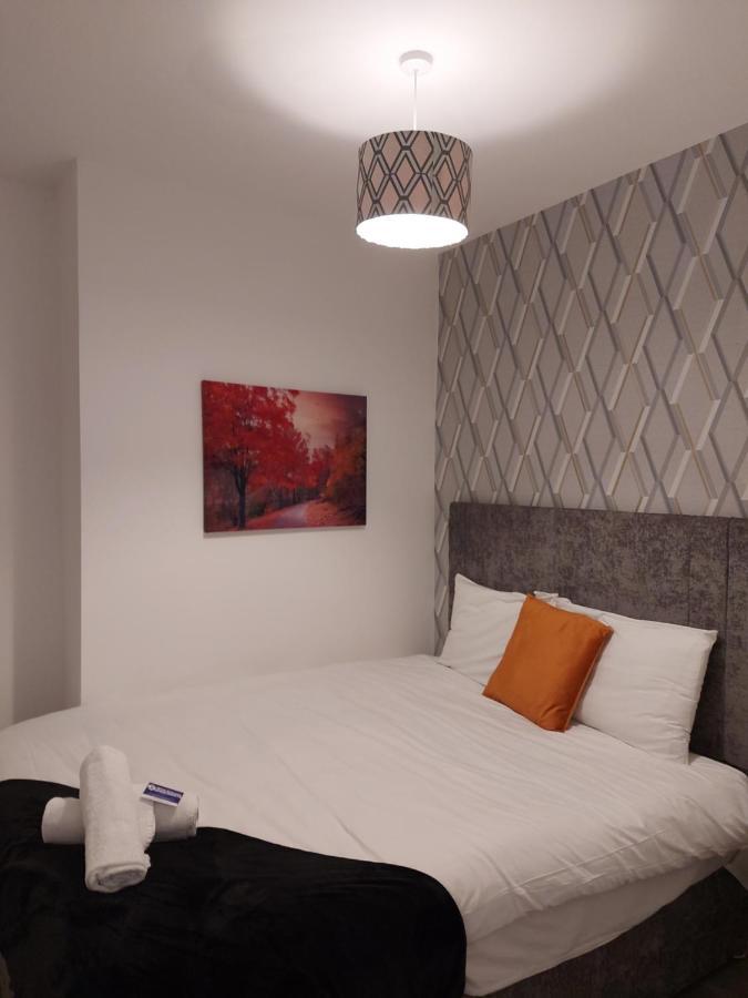 4 Eyre Square Lane * Galway
