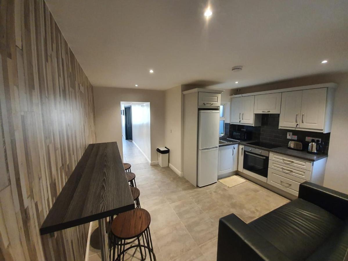 Large Townhouse In The Heart Of No 11 Galway