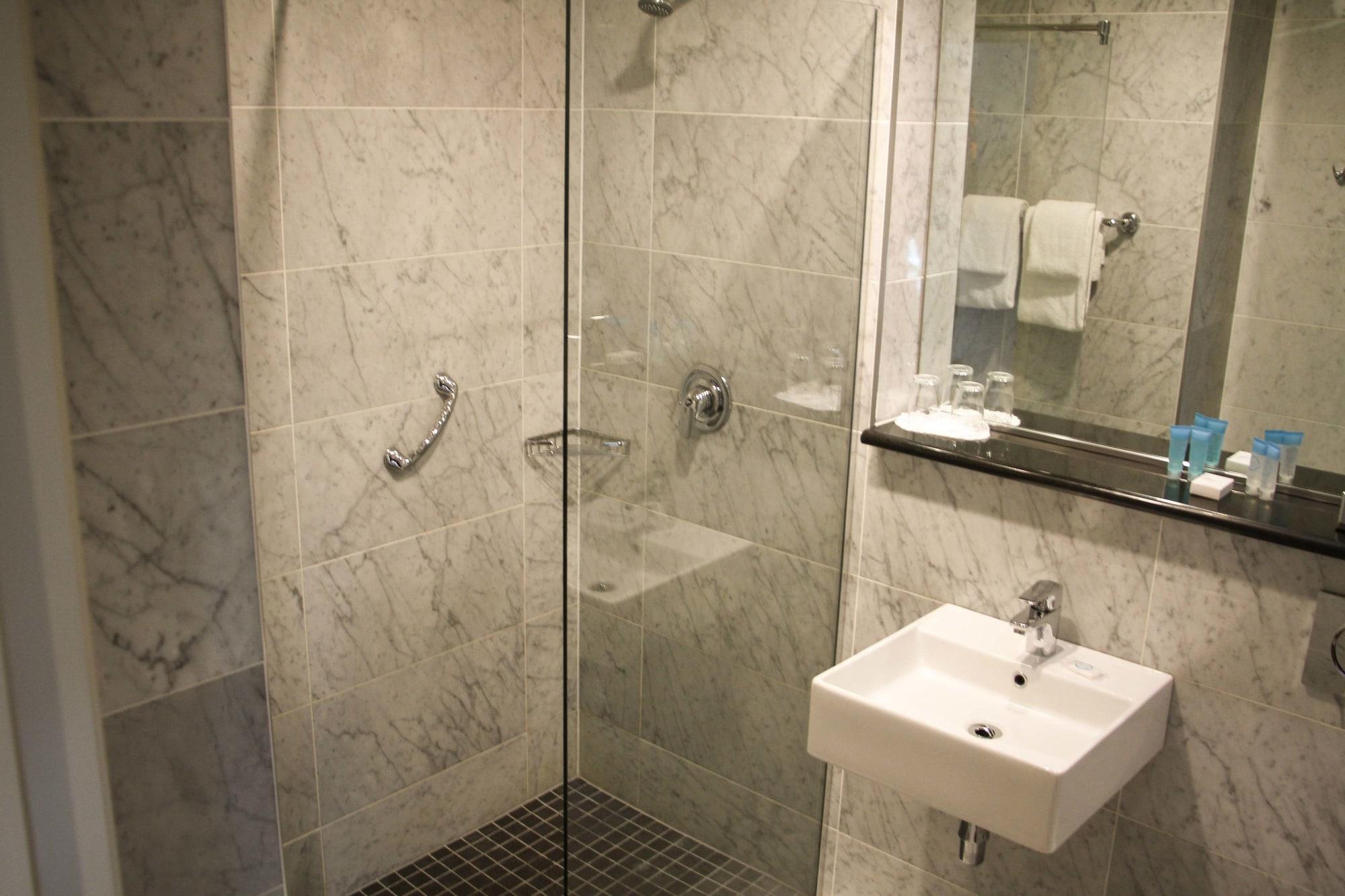 Eyre Square 3* Galway