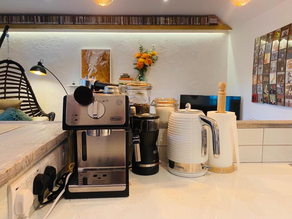 3 Bed Apartment/explore The Area/enjoy Our Pub *