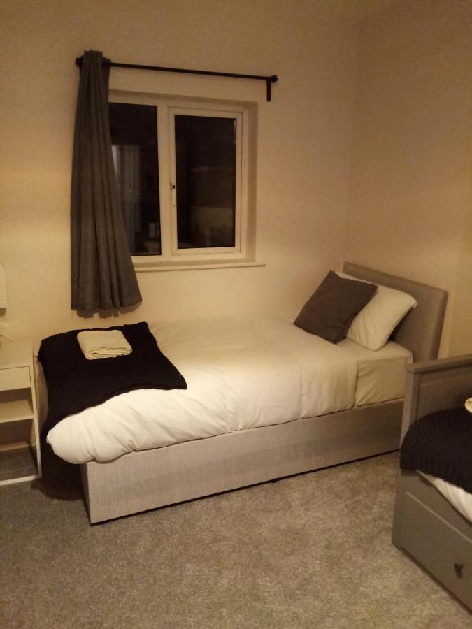 Large Townhouse In The Heart Of No 12 * Galway