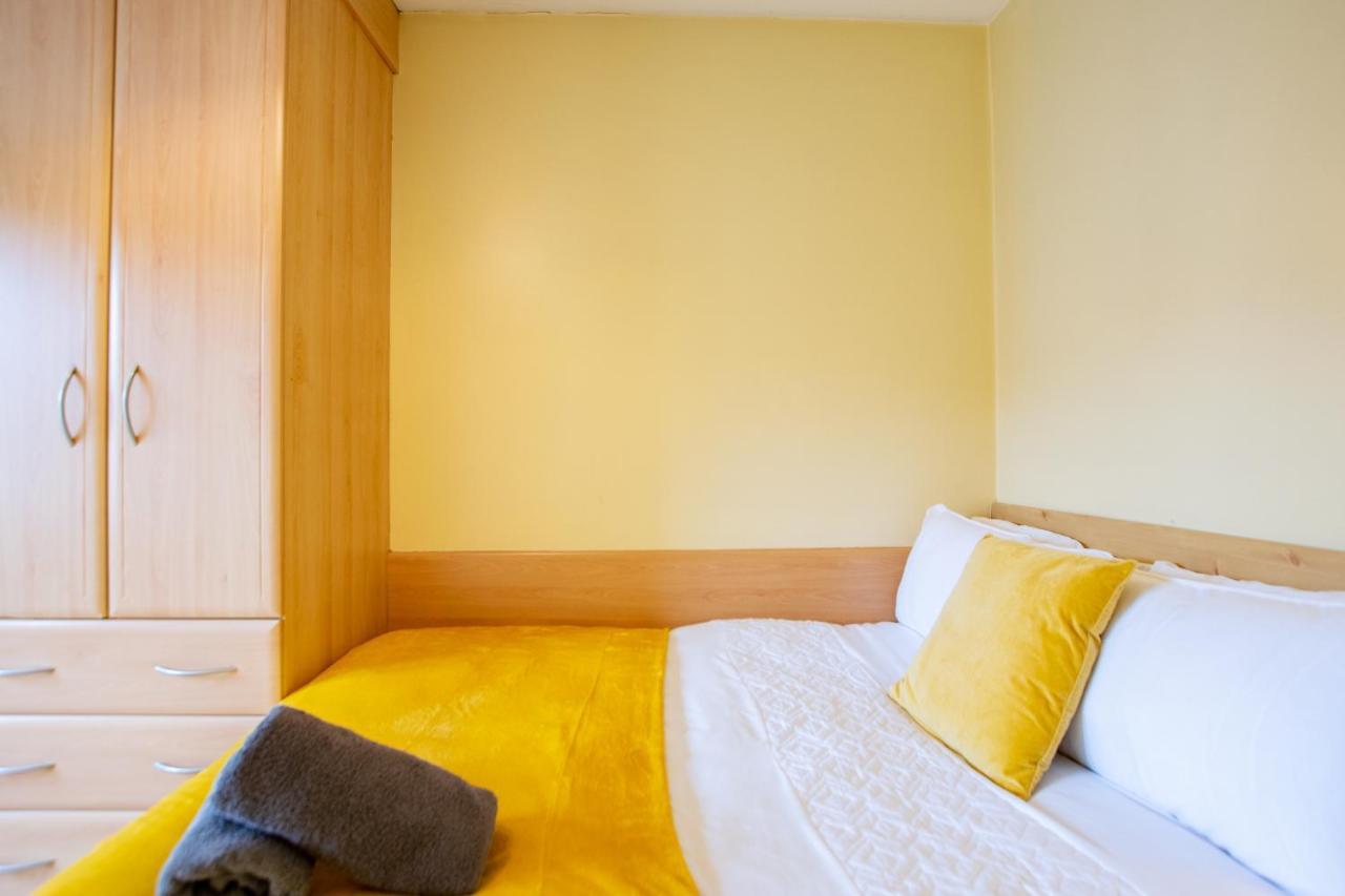 Holiday home 126 - Gort Na Coiribe 4 Bedroom Duplex, By Shortstays Galway