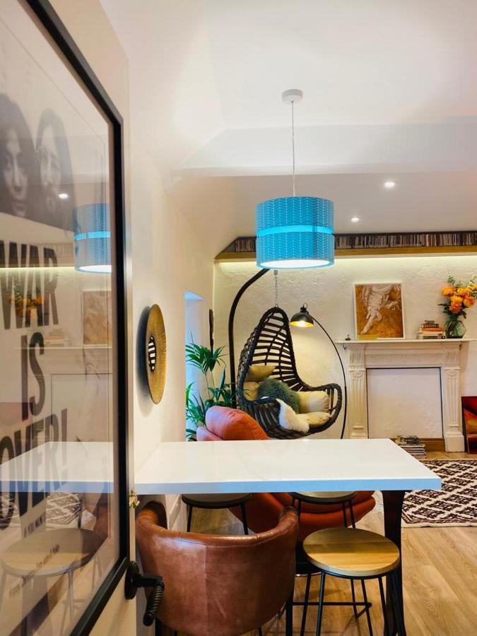 3 Bed Apartment/explore The Area/enjoy Our Pub * Galway