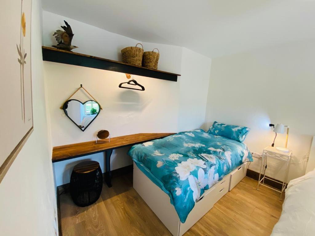3 Bed Apartment/explore The Area/enjoy Our Pub Apartment *