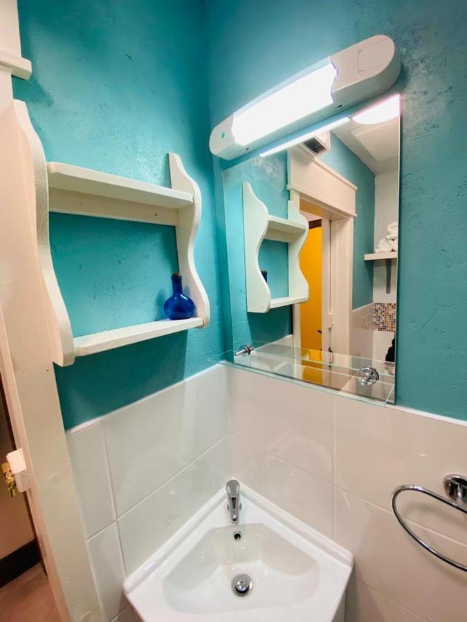 3 Bed Apartment/explore The Area/enjoy Our Pub Apartment *
