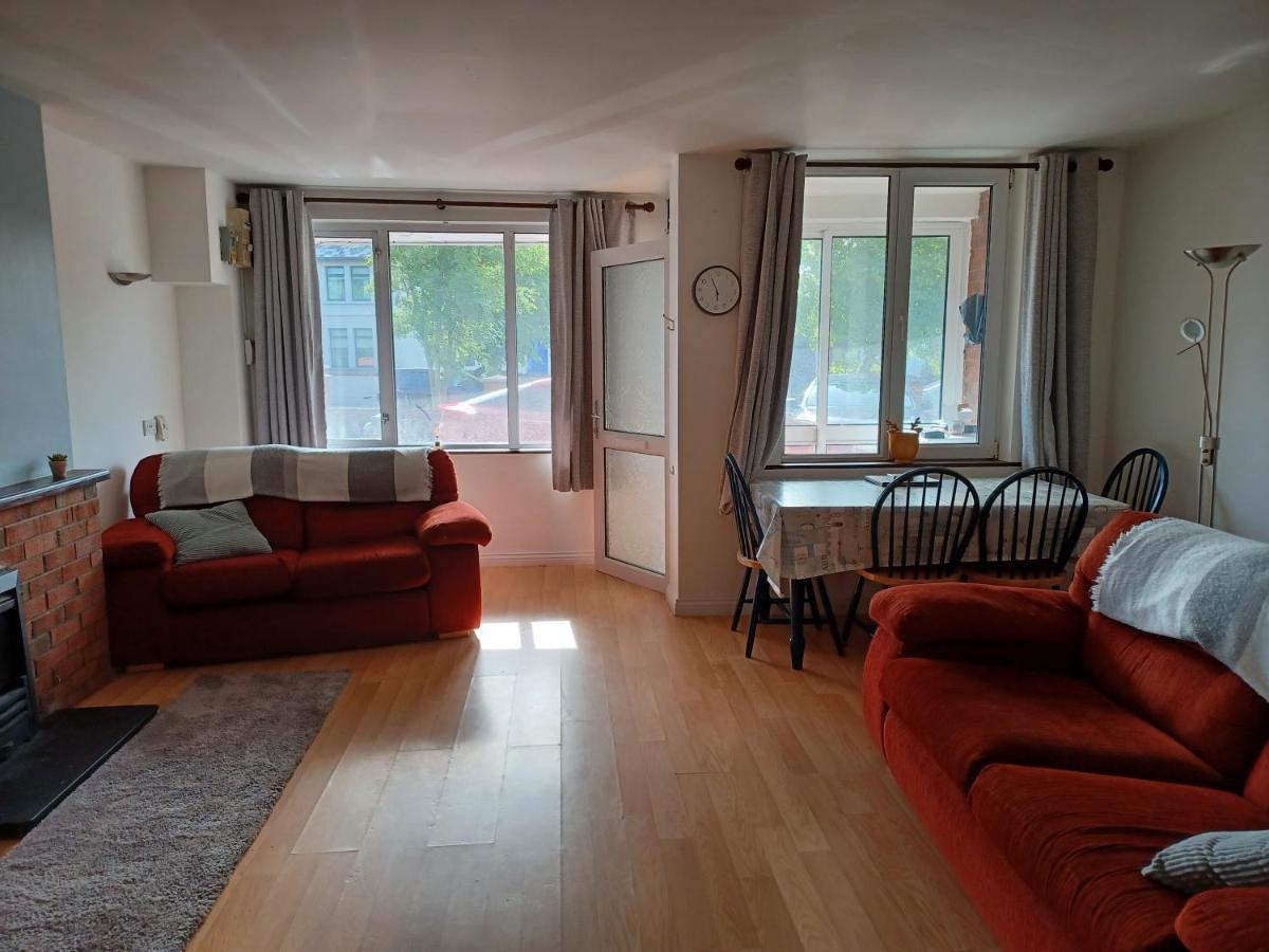 Newcastlecourt3 * Galway