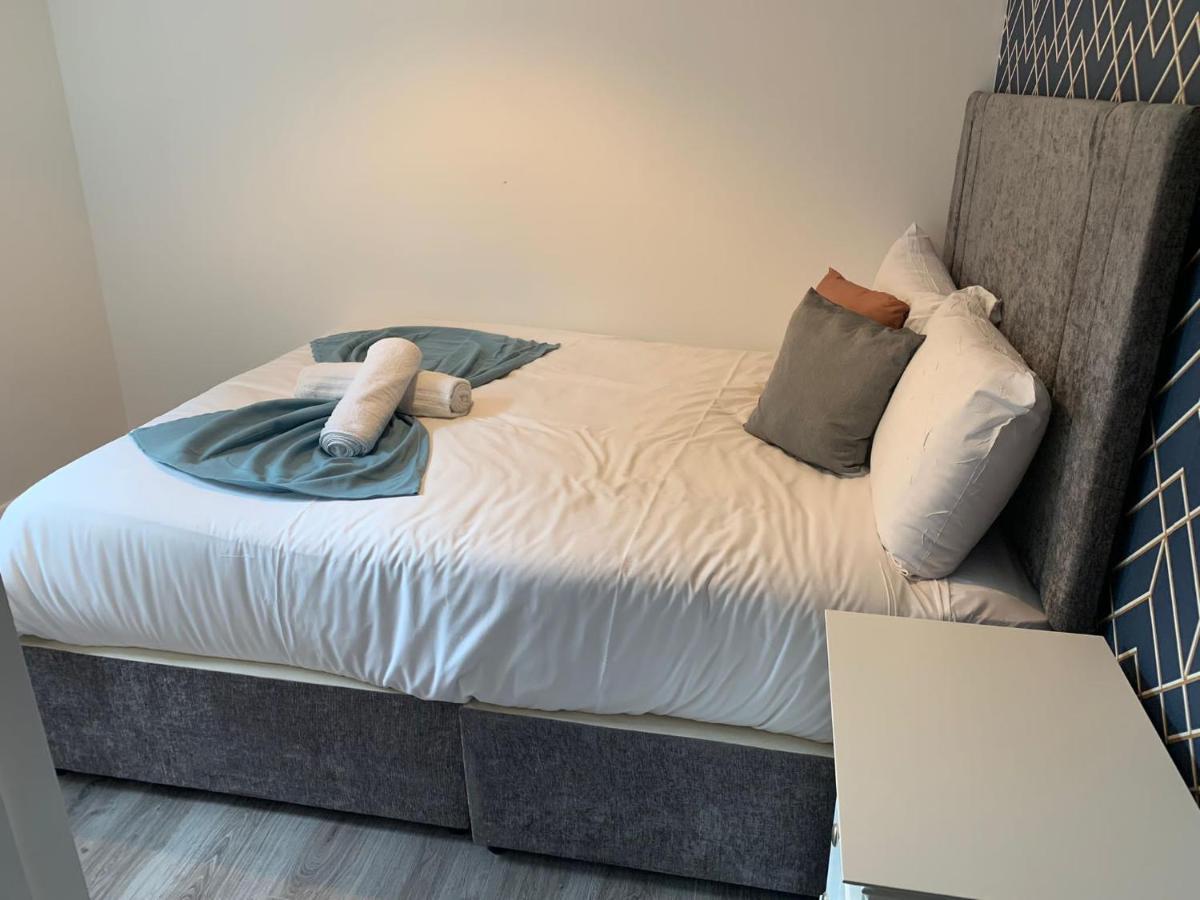 Apartment 14 Eyre Square Lane *