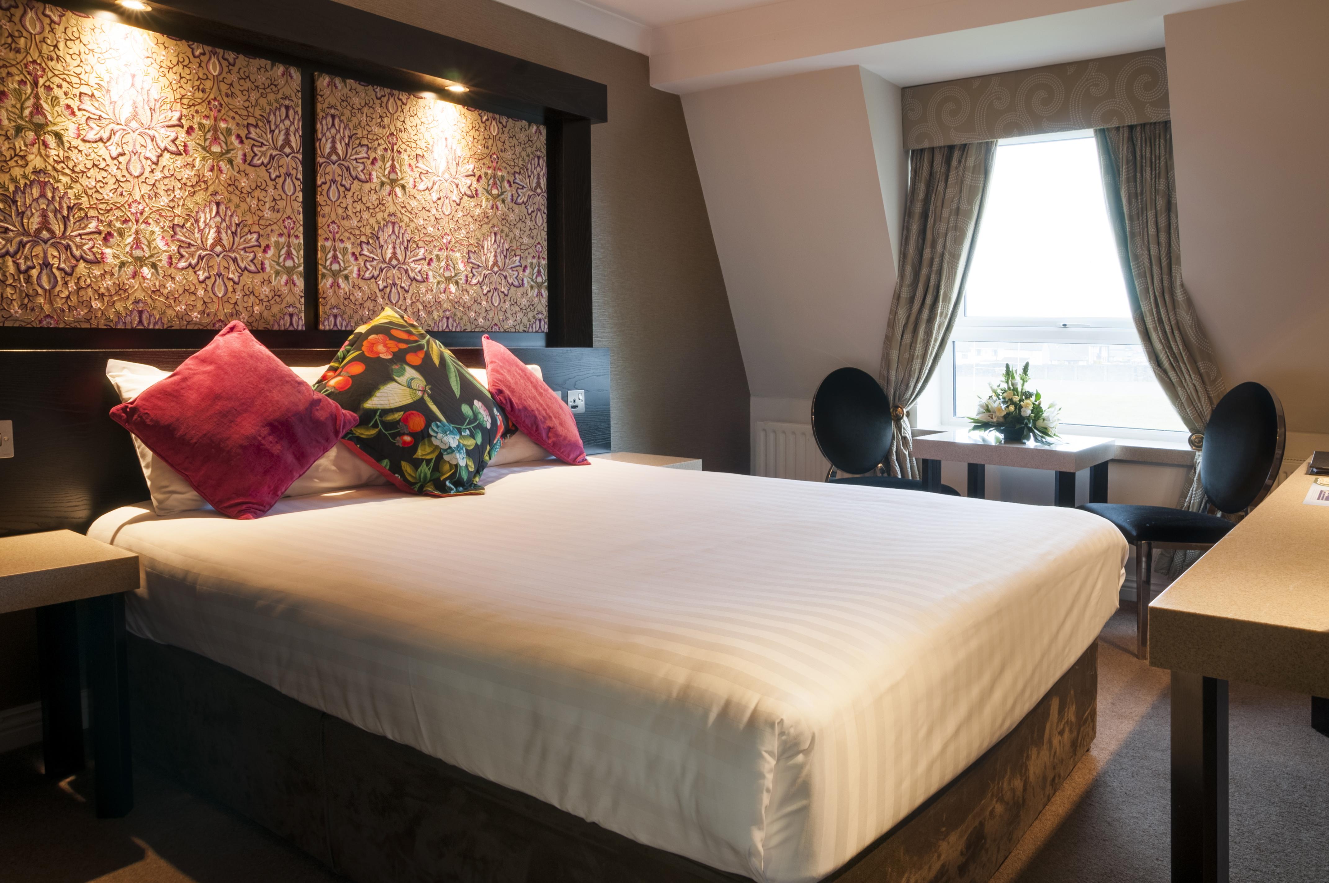 Flannery's Hotel 3*