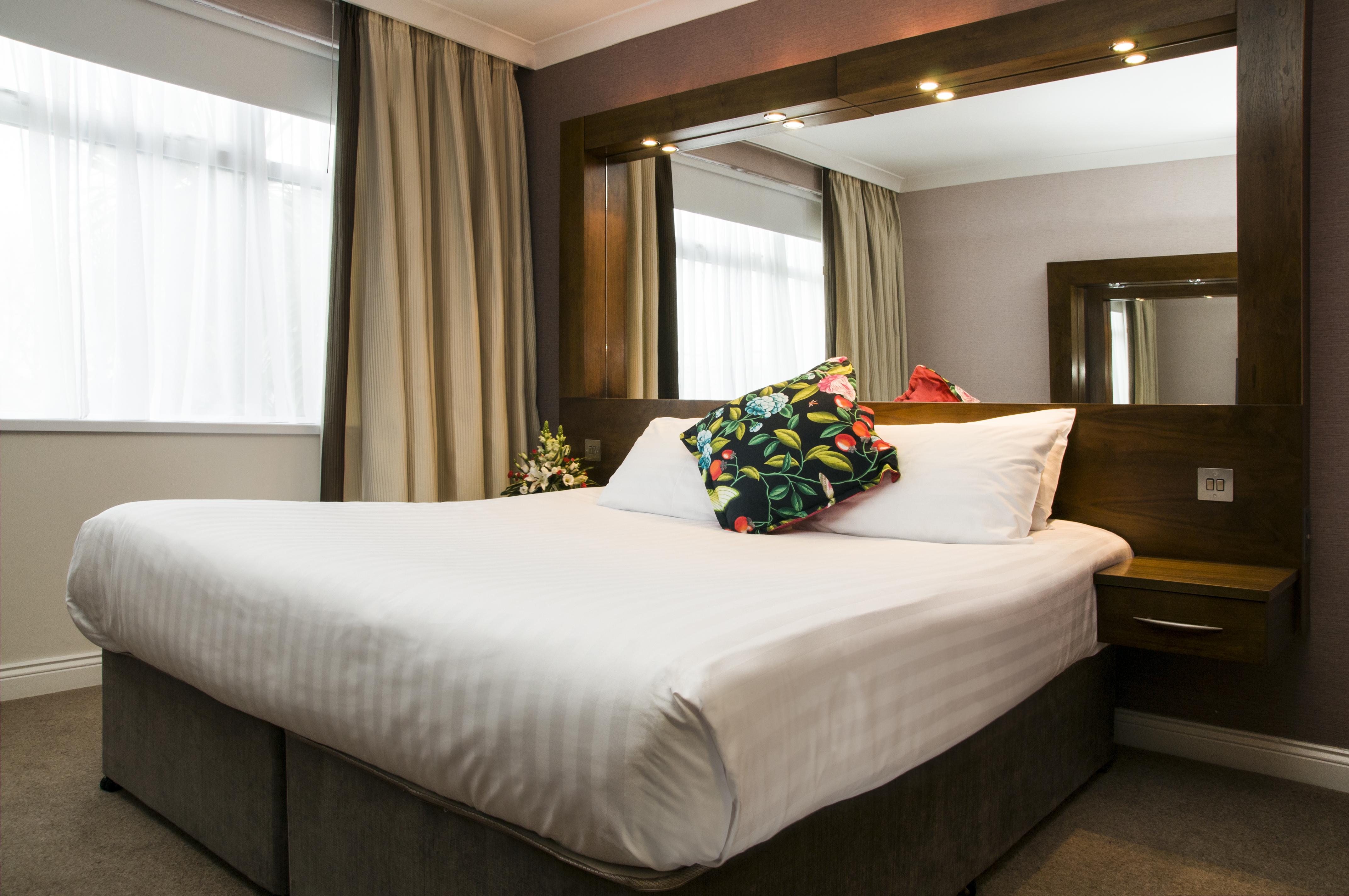 Hotel Flannery's