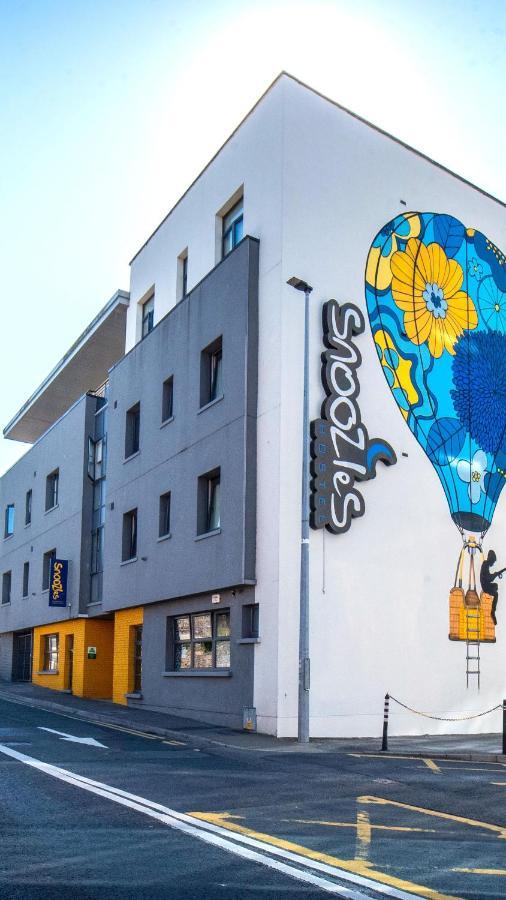 Snoozles Centre Hostel Galway