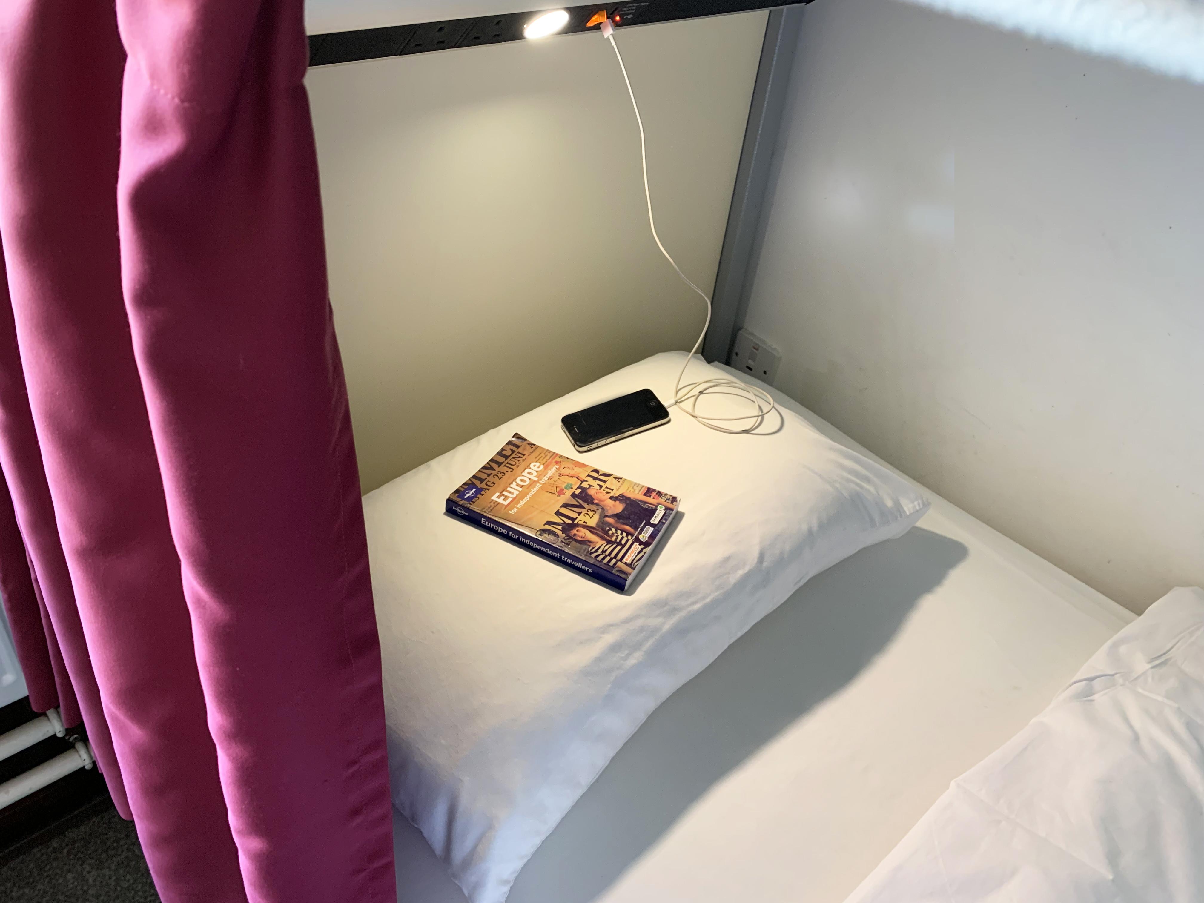 Kinlay Eyre Square Hostel *