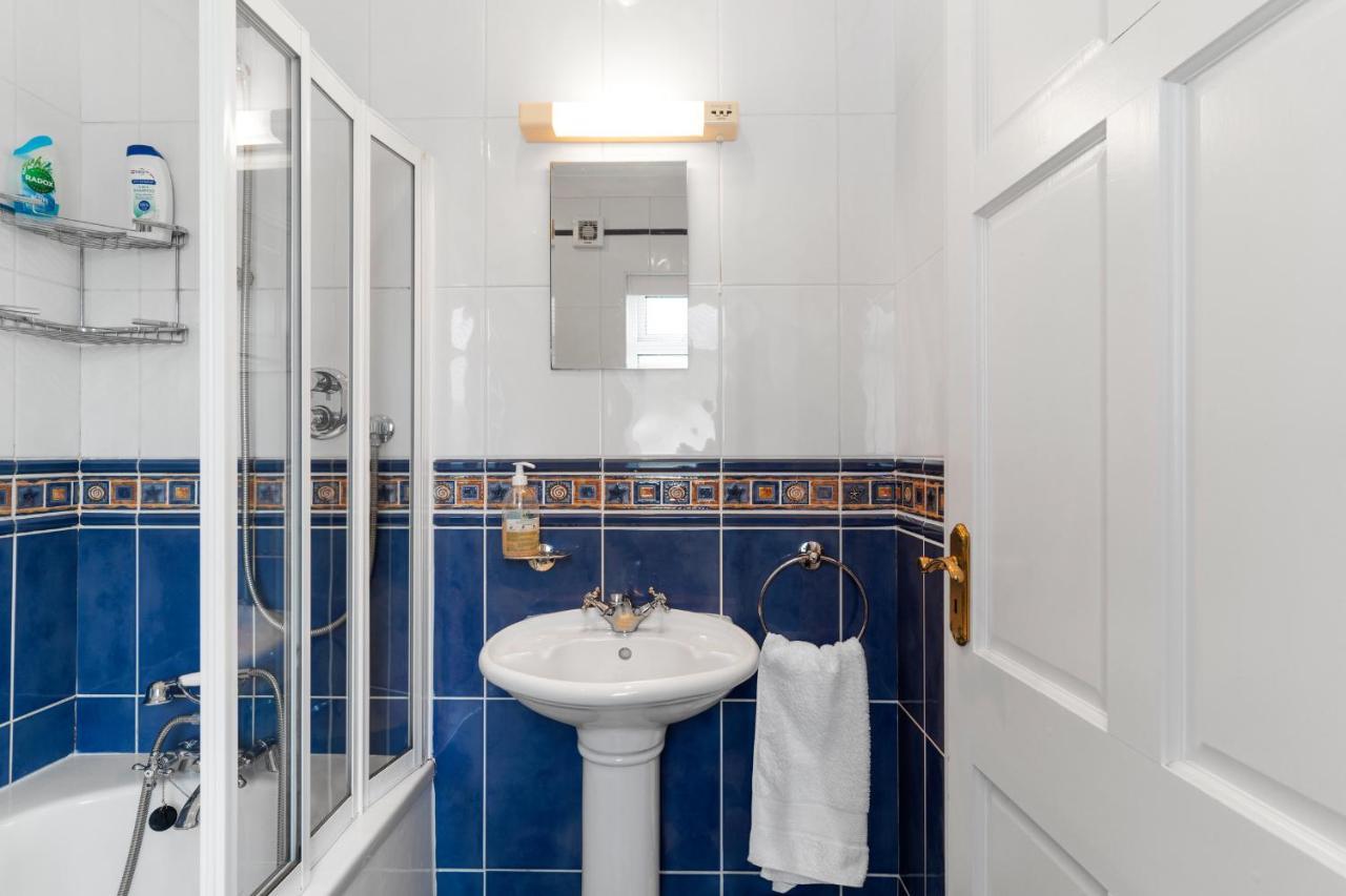 Private With Private Entrance. Apartment