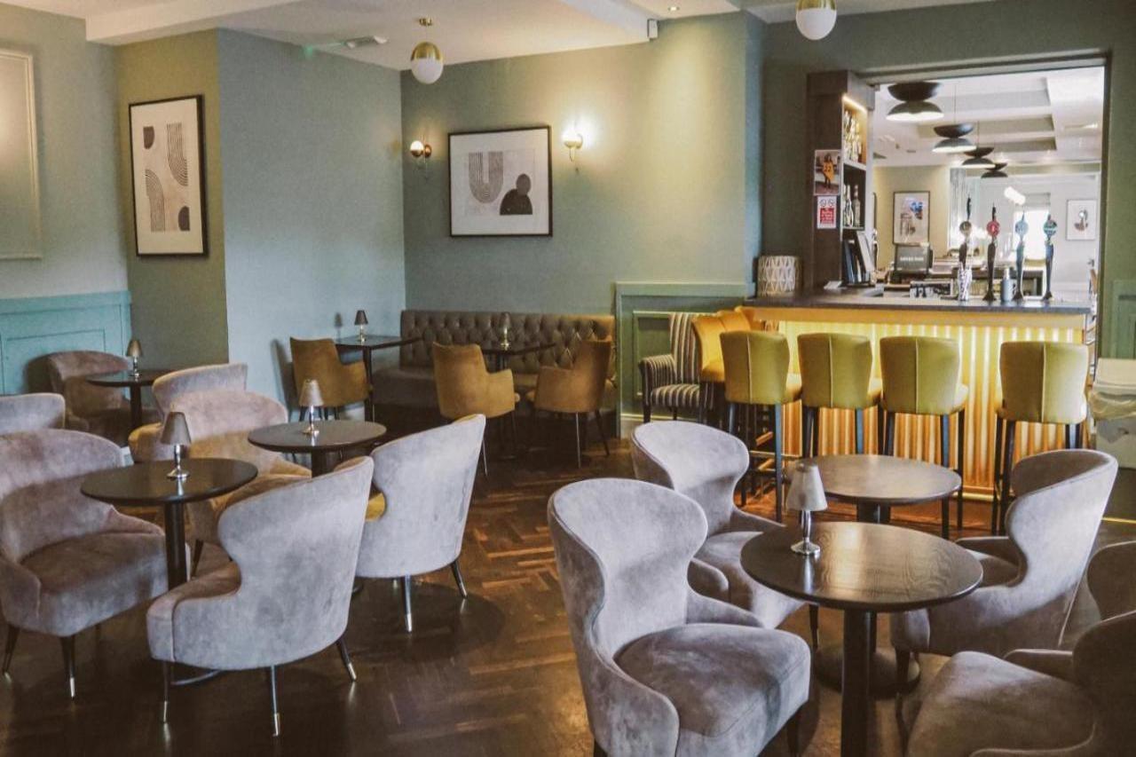 Menlo Park 4* Galway