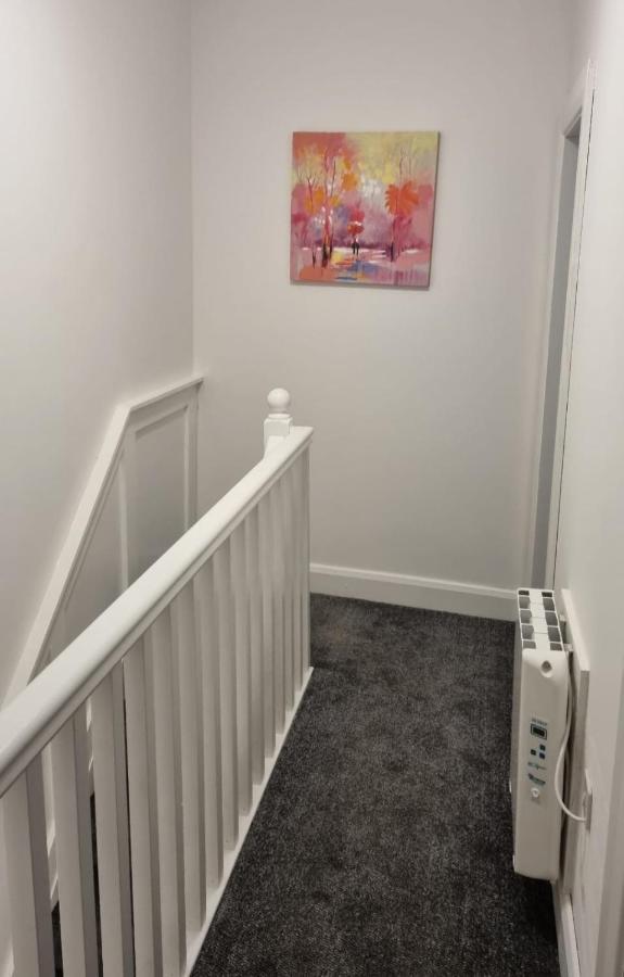3 Eyre Square Lane *