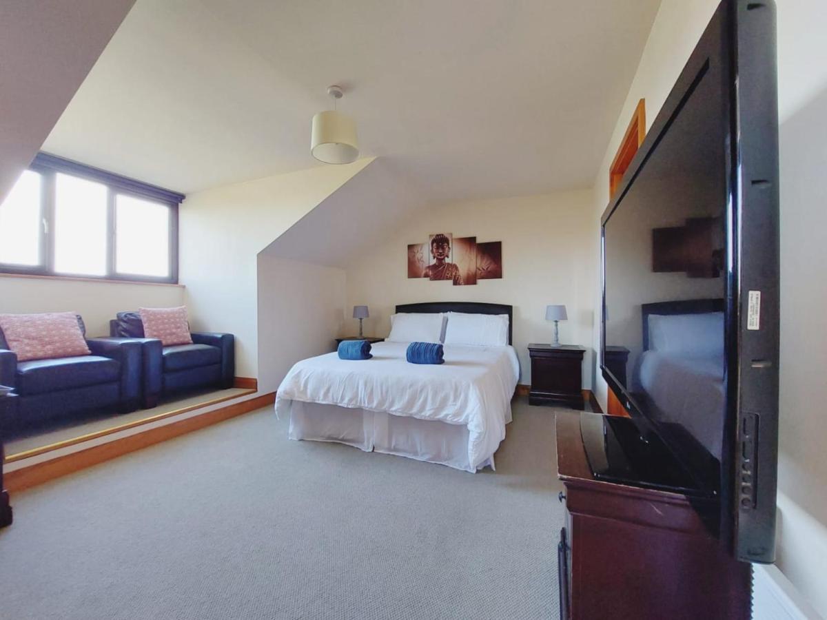 Private In House Close To *