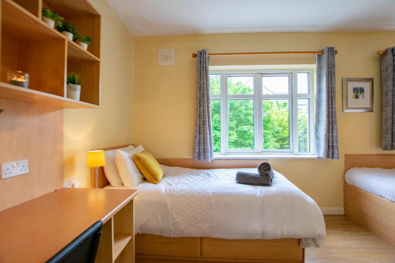 Holiday home 87 - 4 Bedroom Townhouse With Parking *
