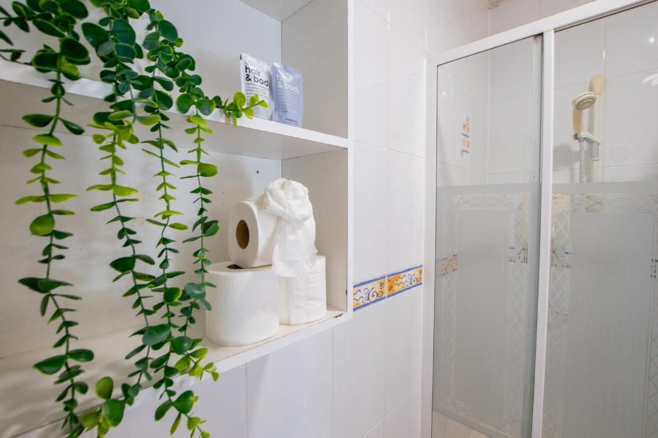 87 - 4 Bedroom Townhouse With Parking Holiday home *