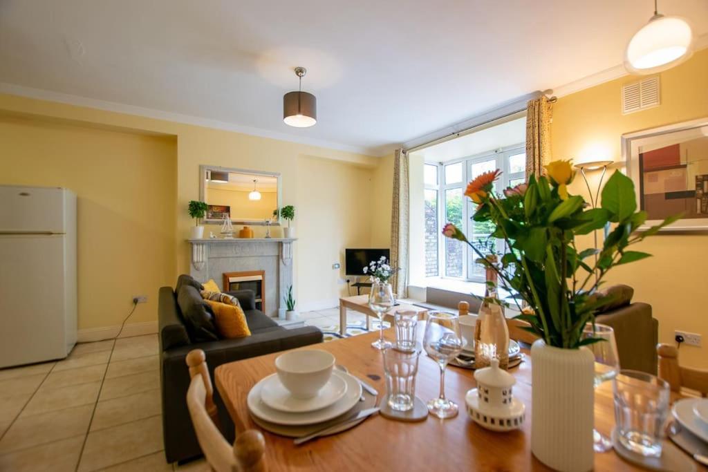 18 - Superb Duplex By Shortstays * Galway