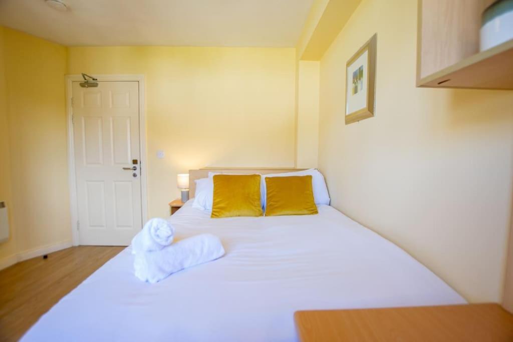 107 - Spacious Townhouse By Shortstays Holiday home Galway