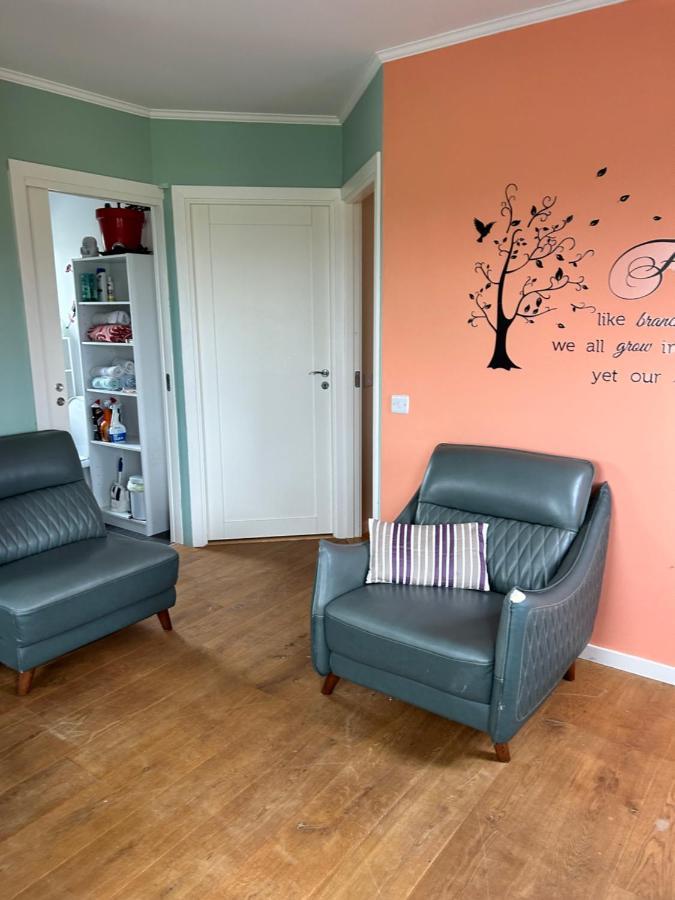 Homestay Chezwise Eircode H91 Ff2k