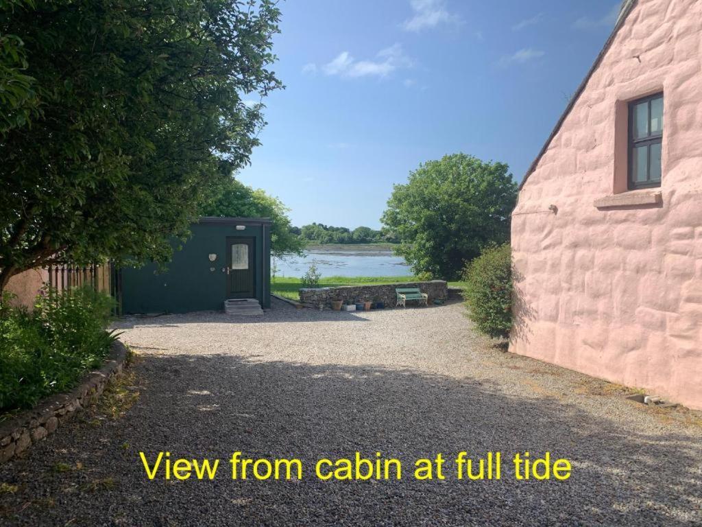 Apartment The Cosy Cabin By The Shore Galway