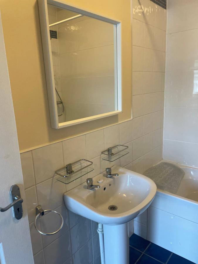 Ground Floor One Bedroom * Galway