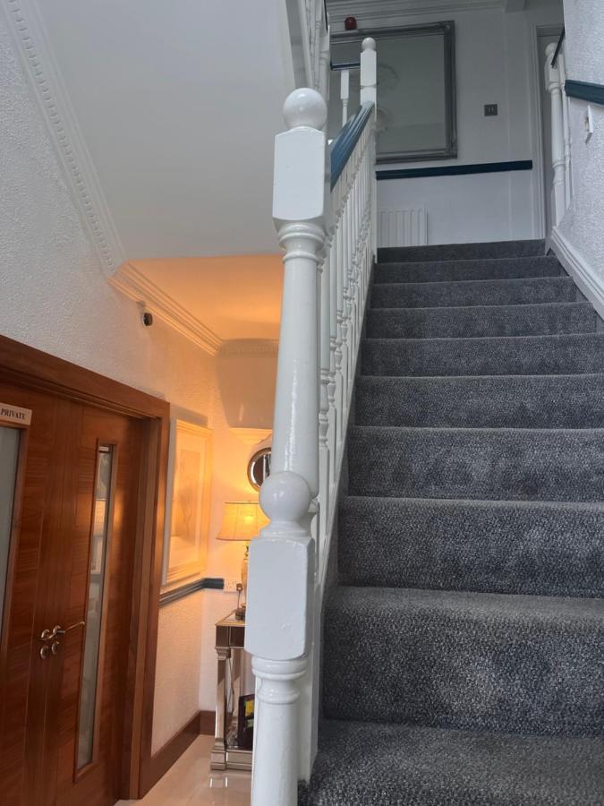 The Light House 3*
