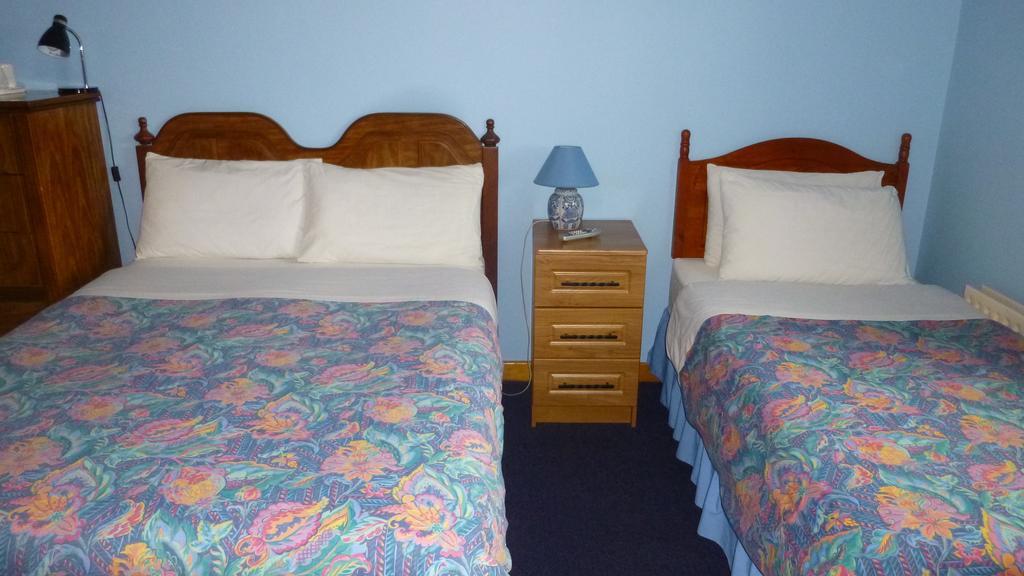 Lawndale House Bed & Breakfast 3*