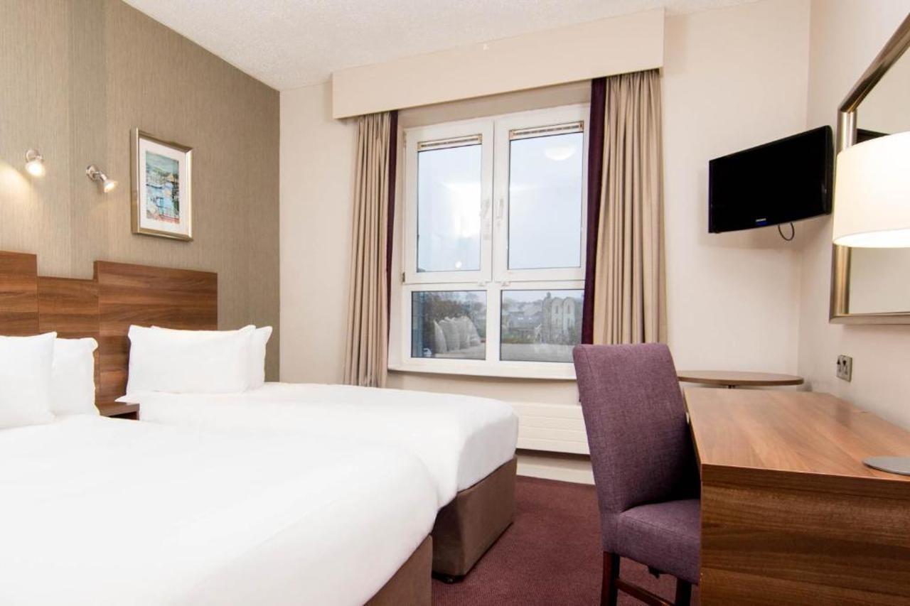 Leonardo Hotel