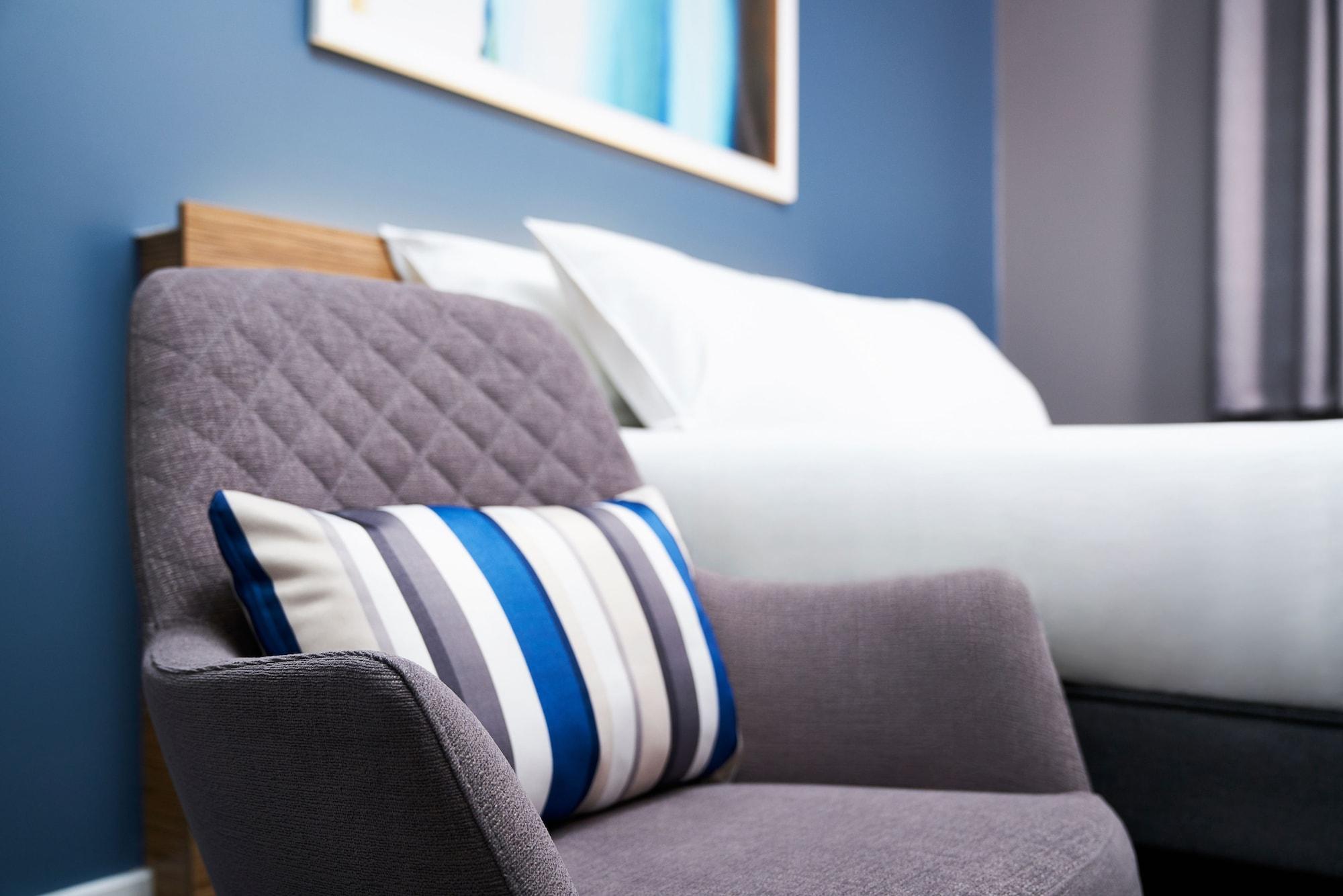 Travelodge Hotel 3*