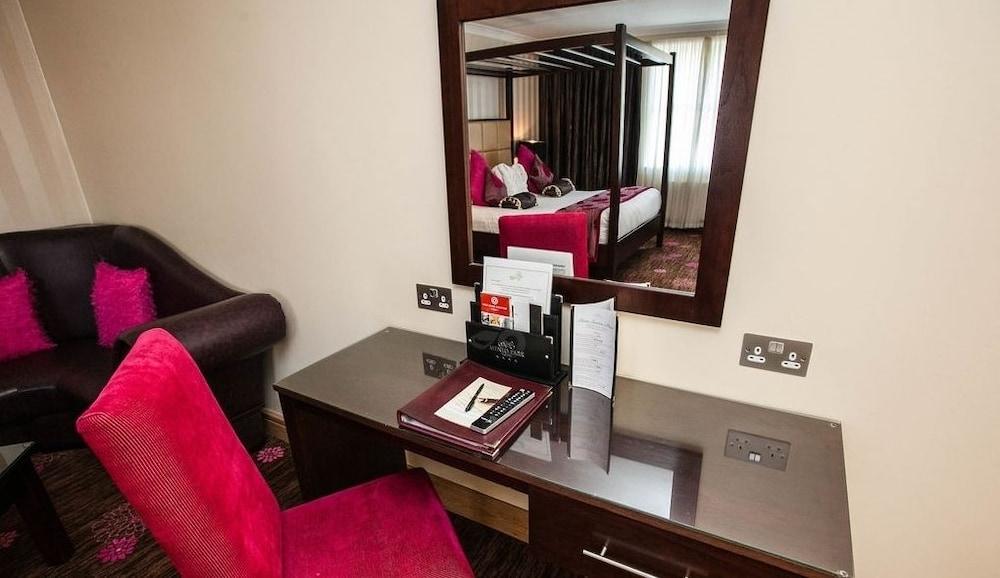 Menlo Park Hotel Galway