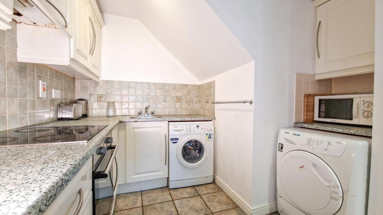 Apartment Stylish 3 Bedroom House Galway