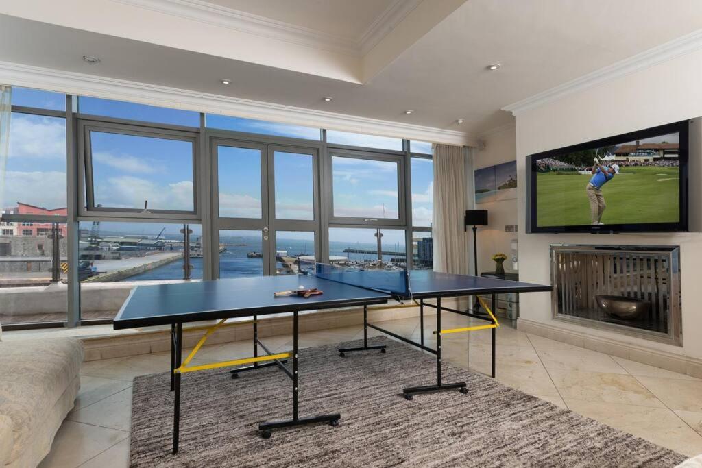 Luxury Center Penthouse - Location Apartment *