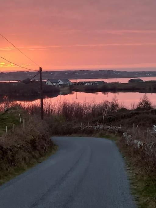 Radharc An Chuain 2 Bedroom * Galway