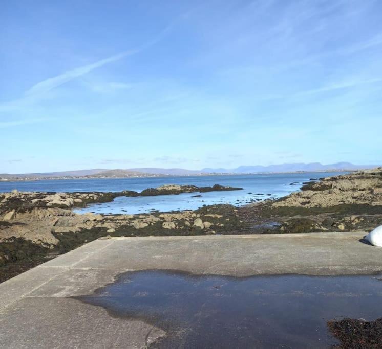 Radharc An Chuain 2 Bedroom Holiday home Galway