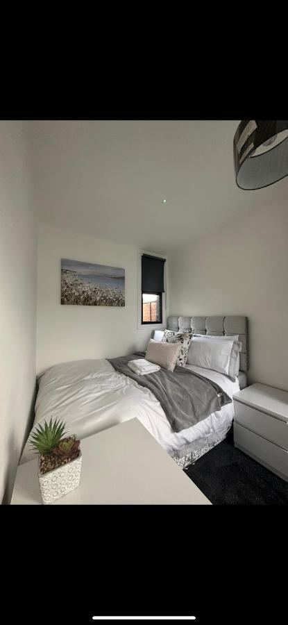 Apartment Townhouse *