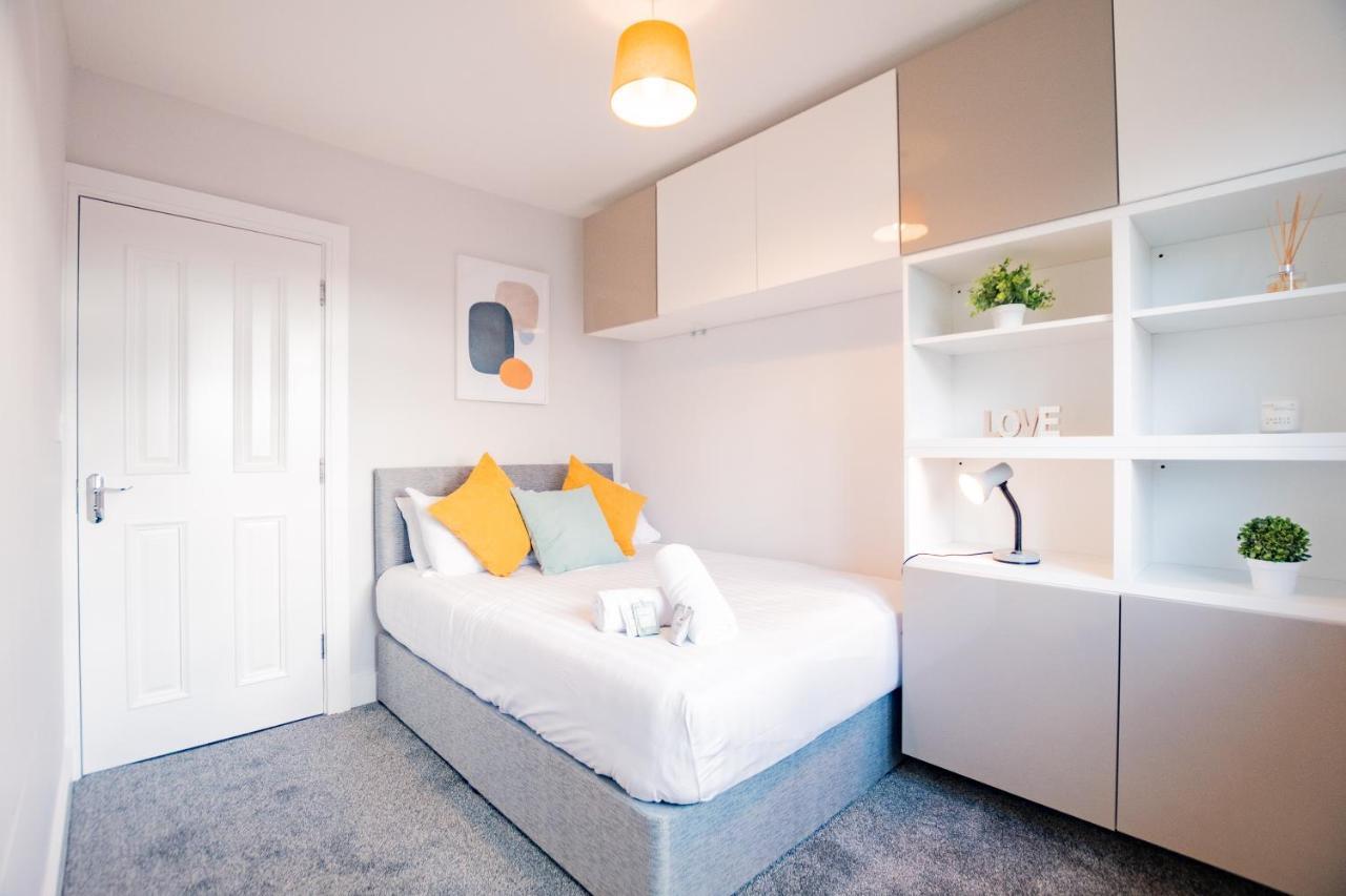 Holiday home Centre House With Parking Galway