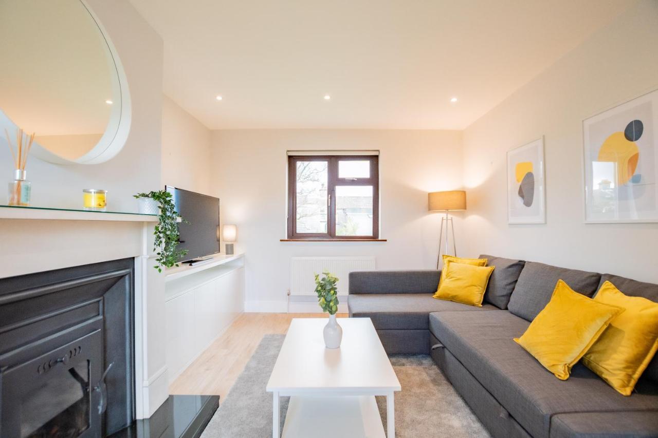 Centre House With Parking Holiday home Galway