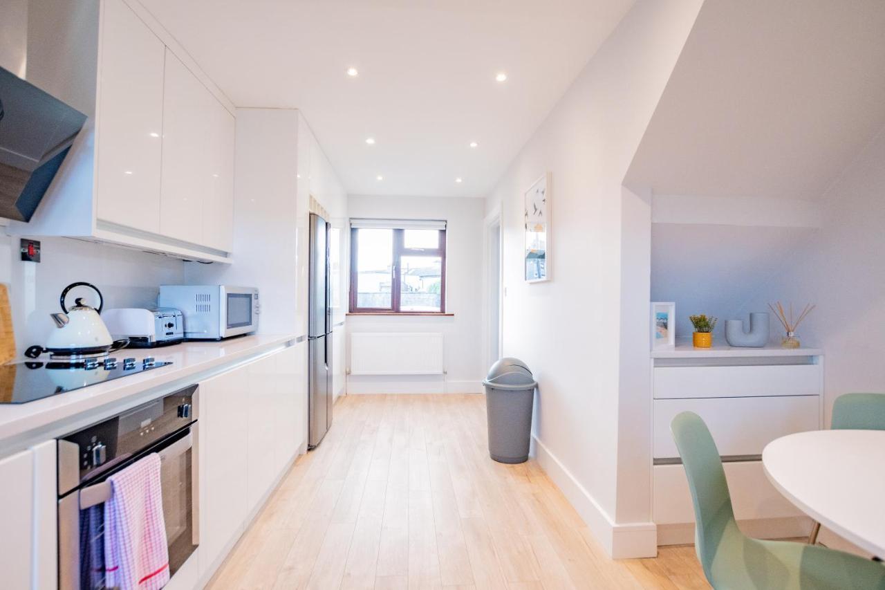 Centre House With Parking Holiday home