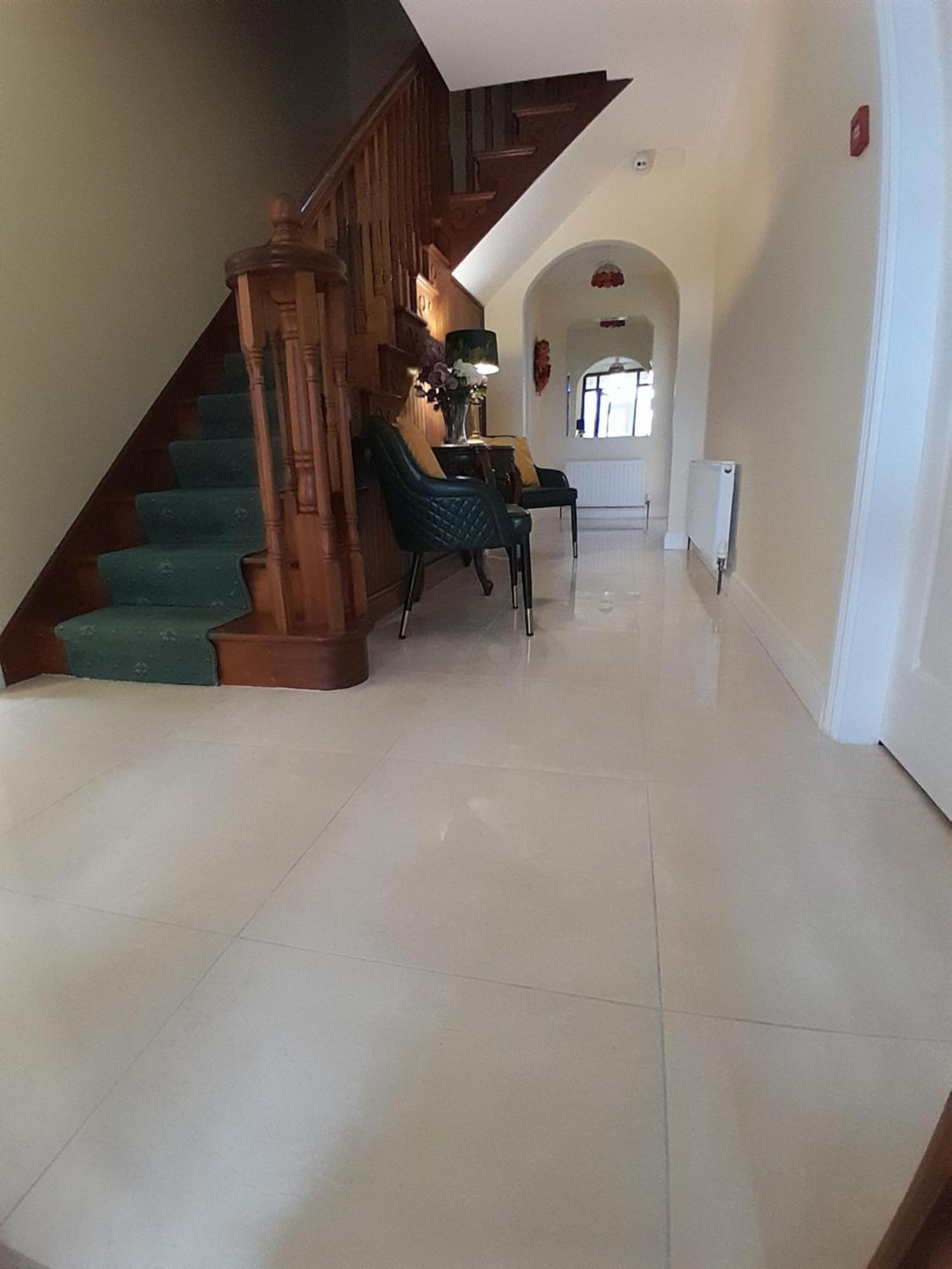 Woodhaven Manor H91rc9d Guest house