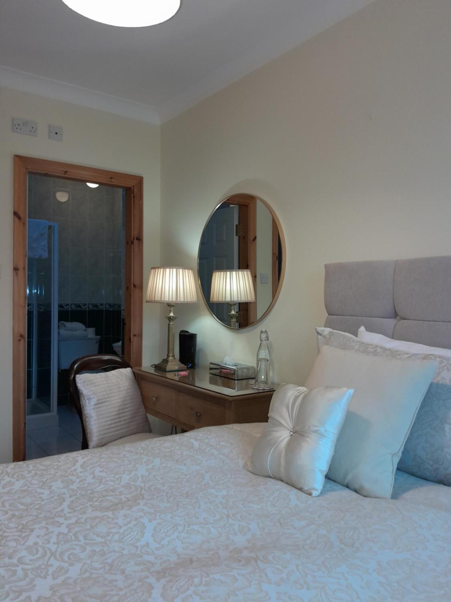 Guest house Woodhaven Manor H91rc9d