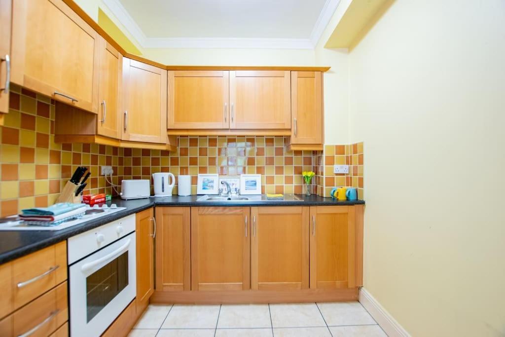 Holiday home 122 - Large Duplex With Parking By Shortstays *