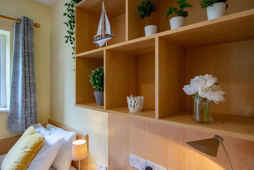 Holiday home 122 - Large Duplex With Parking By Shortstays Galway