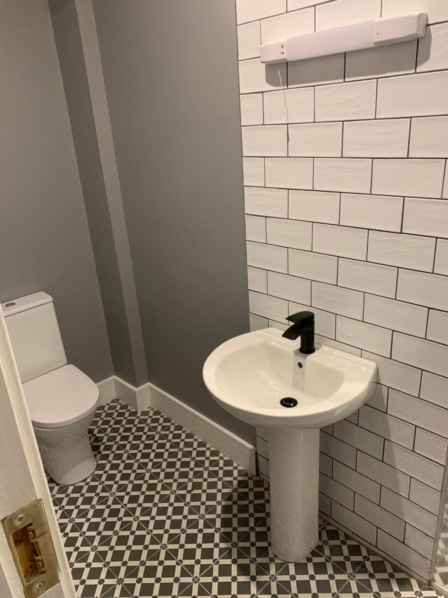 Twelve - Boutique -galway Centre -6 Bed En-suite - Free Parking * Galway