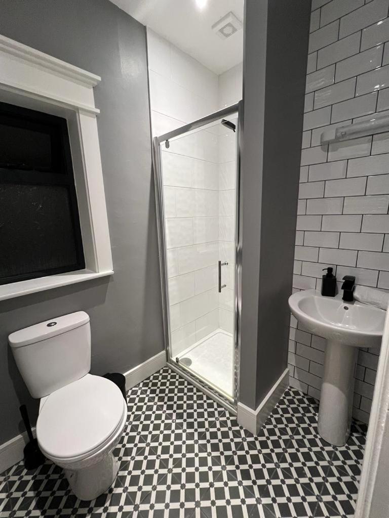 Twelve - Boutique -galway Centre -6 Bed En-suite - Free Parking Holiday home *