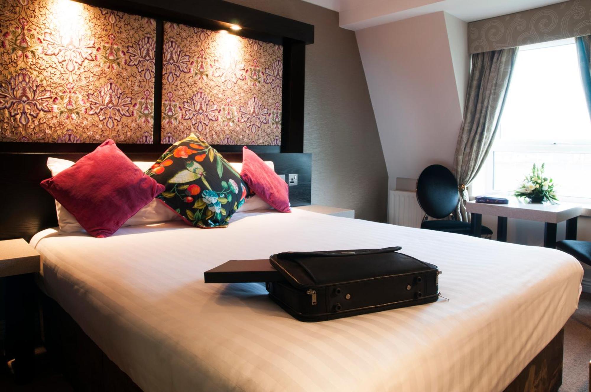 Flannery's 3* Galway