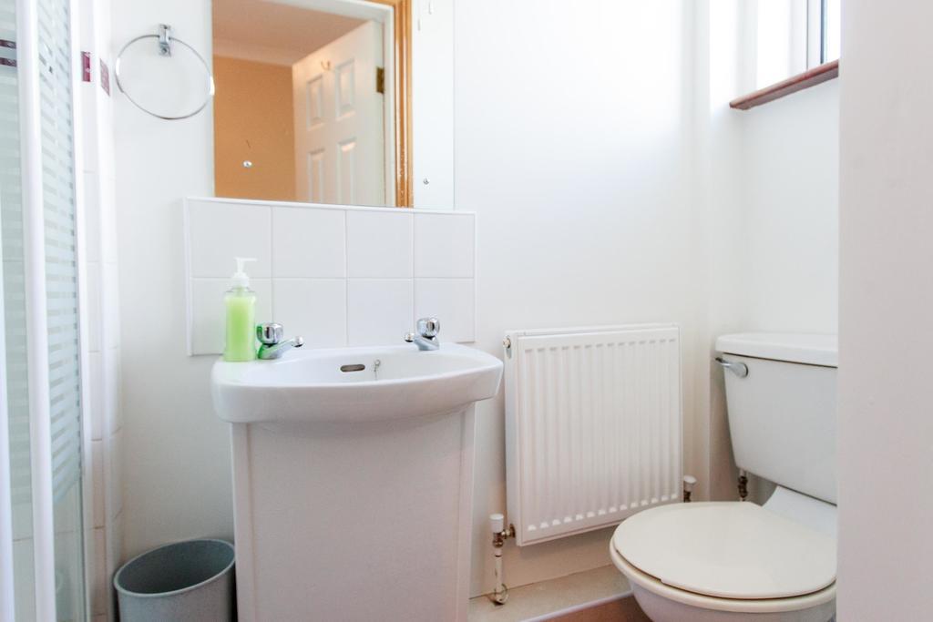 Bay View Guest House And B&B 3*